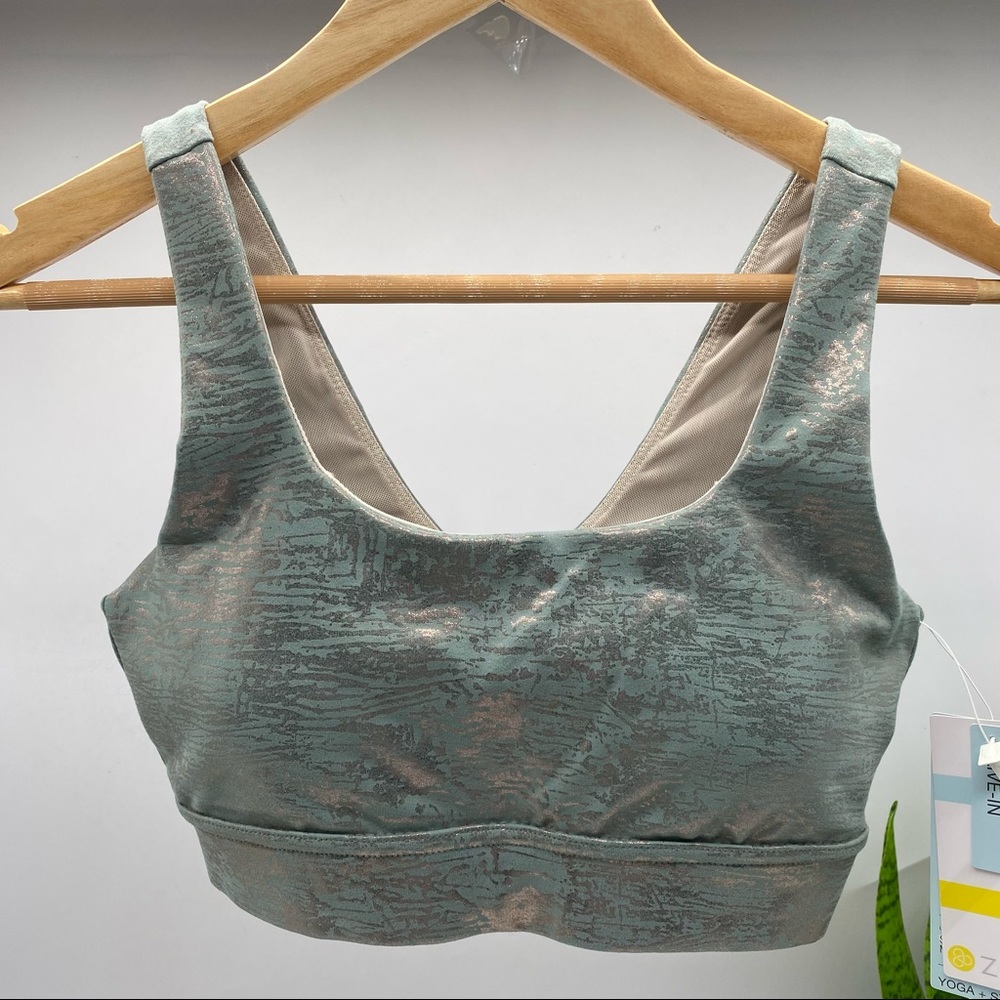 Zella live in Zelperform medium support sports bra in foils print size XS NEW